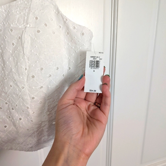 NWT Old Navy Cami Eyelet Top in White | Tie Strap | Sold out on Old Navy | S - Picture 4 of 7